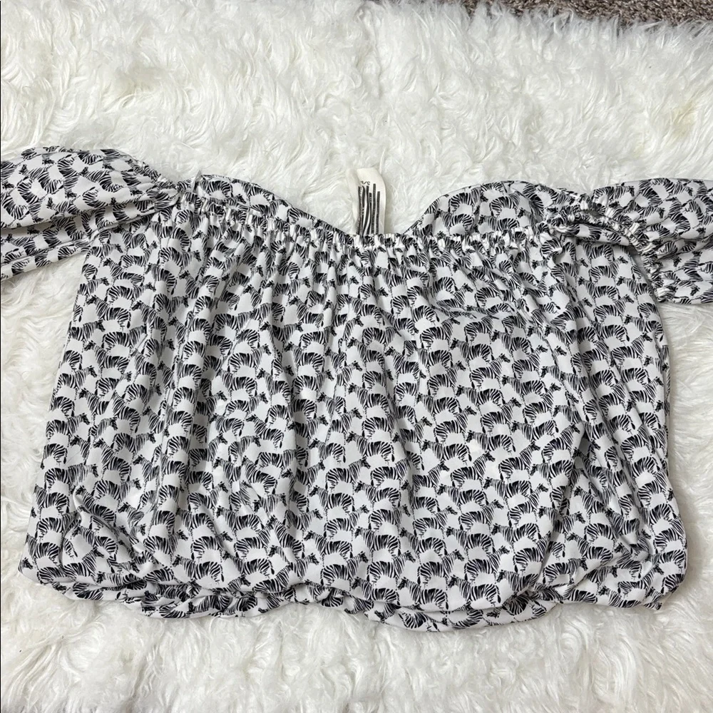 Free People Black And White Zebra Cropped Off The Shoulder Top S 100% Rayon